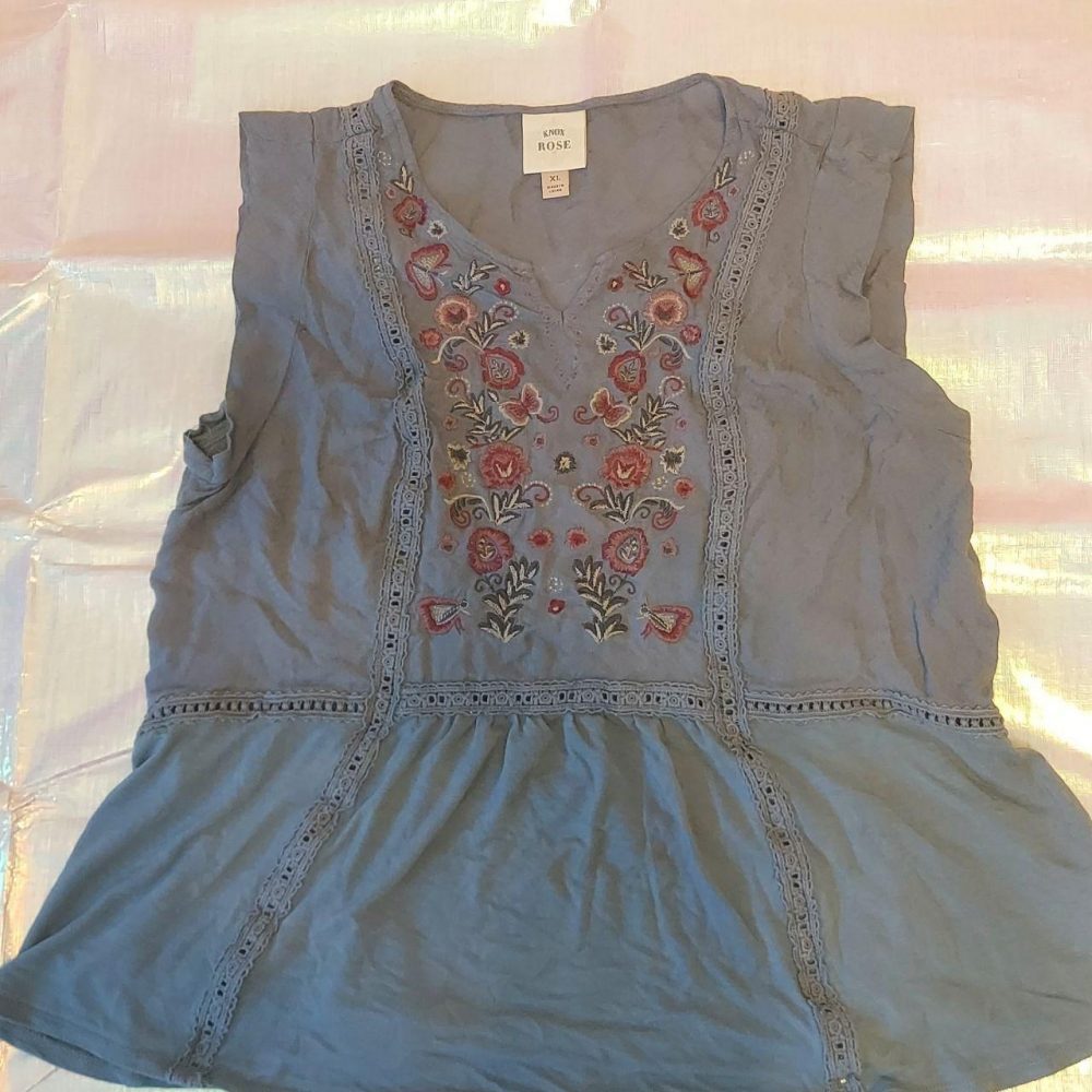 Knox Rose blue peasant style top with embroidered flowers and butterflies